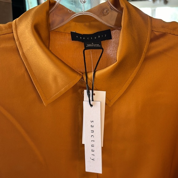 Sanctuary Button Blouse, Size Small, NWT - Picture 7 of 9